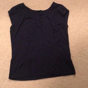 tank top size small